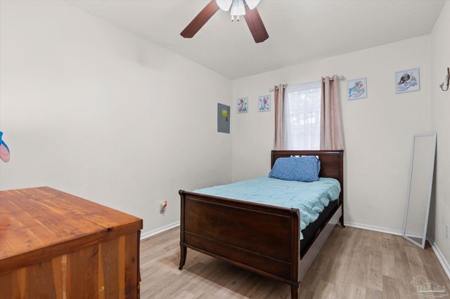 1004 Medford Ave, Pensacola, FL 32505