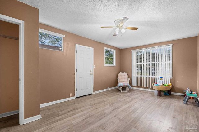 1004 Medford Ave, Pensacola, FL 32505