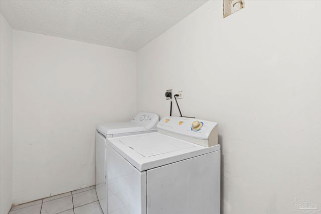 1004 Medford Ave, Pensacola, FL 32505