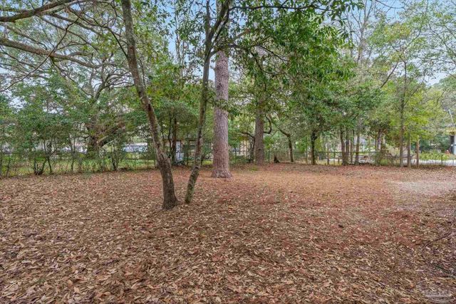 1004 Medford Ave, Pensacola, FL 32505