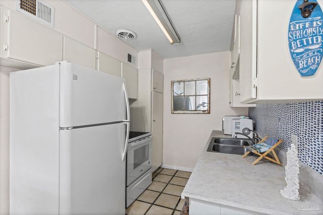 1004 Medford Ave, Pensacola, FL 32505