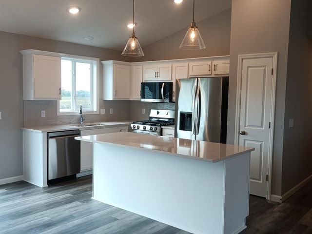 1106 2nd St Drive NW, Delano, MN 55328