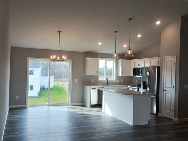 1106 2nd St Drive NW, Delano, MN 55328