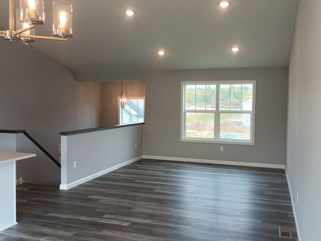 1106 2nd St Drive NW, Delano, MN 55328