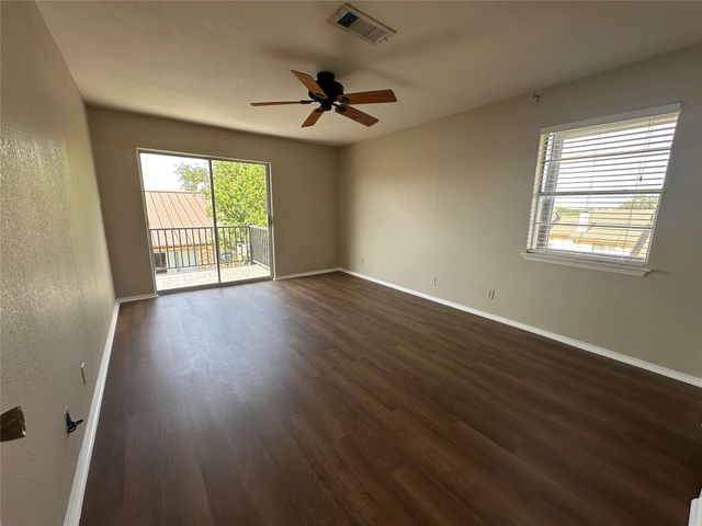 1210 Hi Stirrup 201, Horseshoe Bay, TX 78657