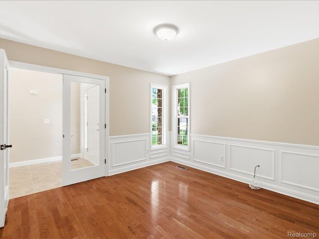 3422 Woodfield Boulevard, China Township, MI 48054