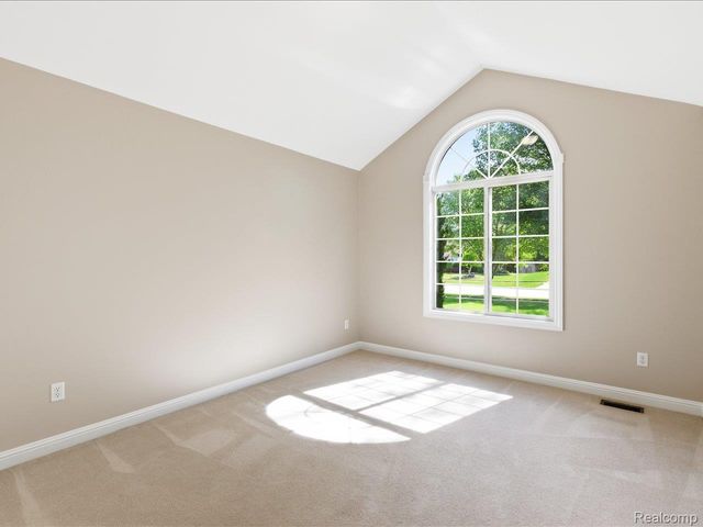 3422 Woodfield Boulevard, China Township, MI 48054