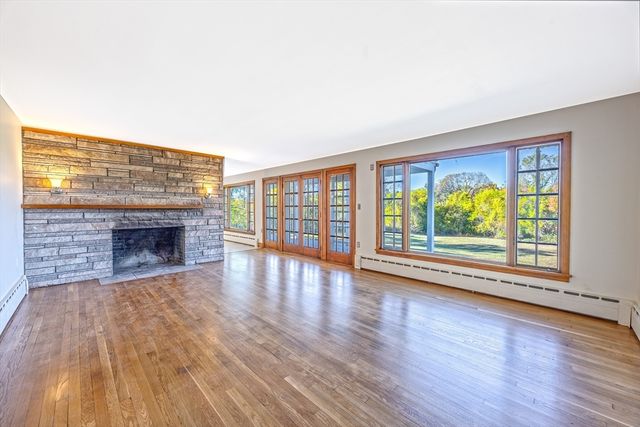 121 Cold Hill Rd, Granby, MA 01033