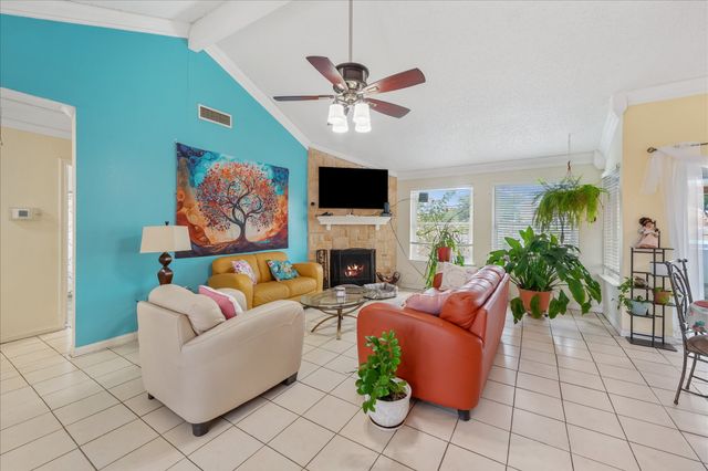 3030 Meadow Creek Court, Grand Prairie, TX 75052