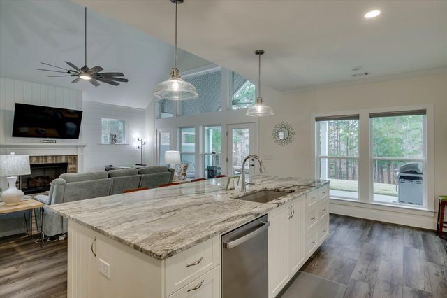 208 Stafford Place, Mc Cormick, SC 29835