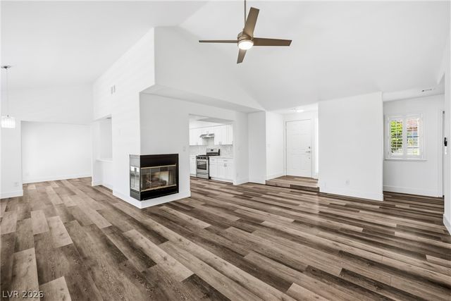 1904 Bradbury Circle, Las Vegas, NV 89128