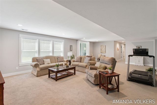 2274 Whistle Creek Drive, Byron Center, MI 49315