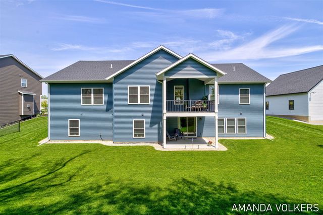 2274 Whistle Creek Drive, Byron Center, MI 49315