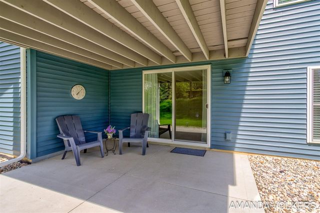 2274 Whistle Creek Drive, Byron Center, MI 49315