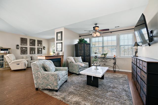 17053 Mendota Drive, Lockport, IL 60441