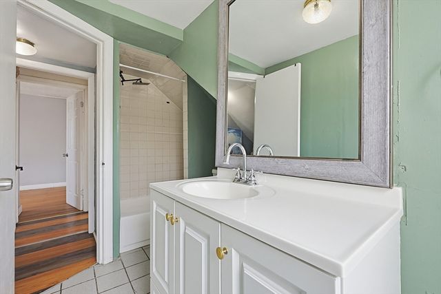 60 Park Ave, Revere, MA 02151