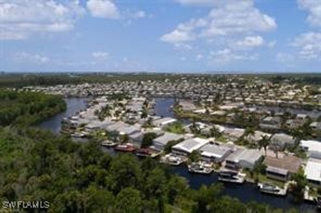 11140 Bayside LN, Fort Myers Beach, FL 33931