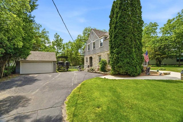 417 WOLF RIVER DRIVE, Fremont, WI 54940