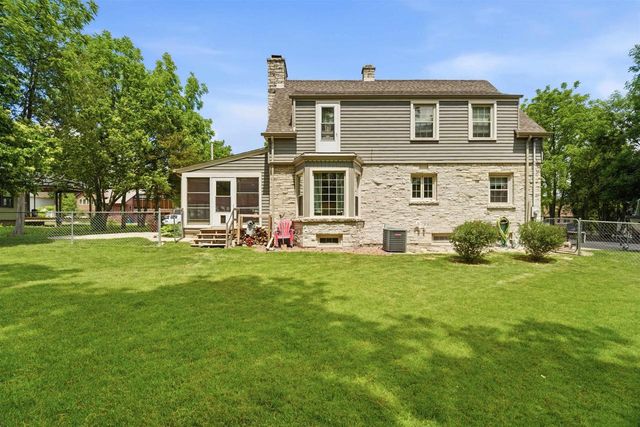 417 WOLF RIVER DRIVE, Fremont, WI 54940