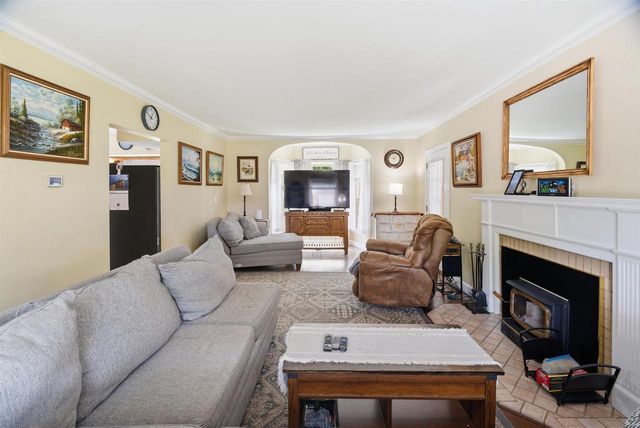 417 WOLF RIVER DRIVE, Fremont, WI 54940