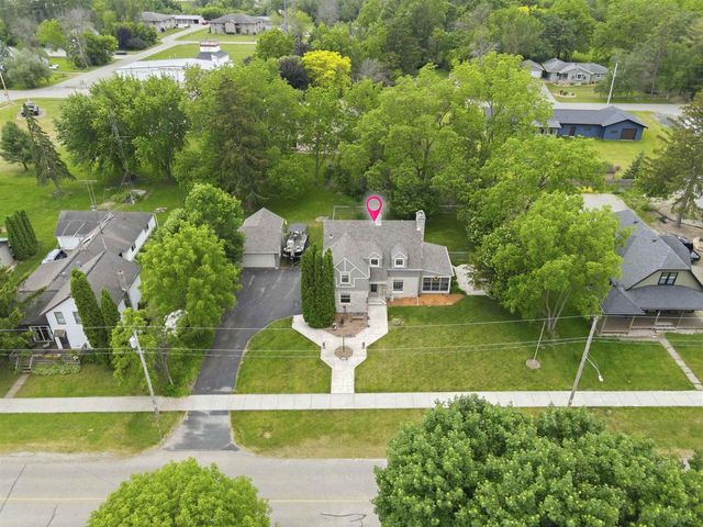 417 WOLF RIVER DRIVE, Fremont, WI 54940