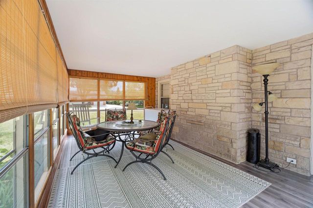 417 WOLF RIVER DRIVE, Fremont, WI 54940