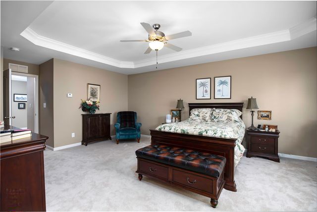 393 Gleneagles Way, Versailles, KY 40383