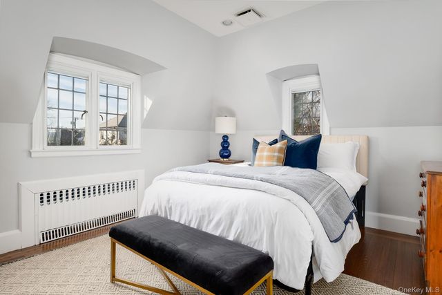 3 Westway, Bronxville, NY 10708