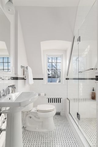 3 Westway, Bronxville, NY 10708