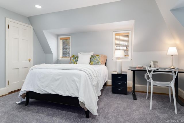 3 Westway, Bronxville, NY 10708