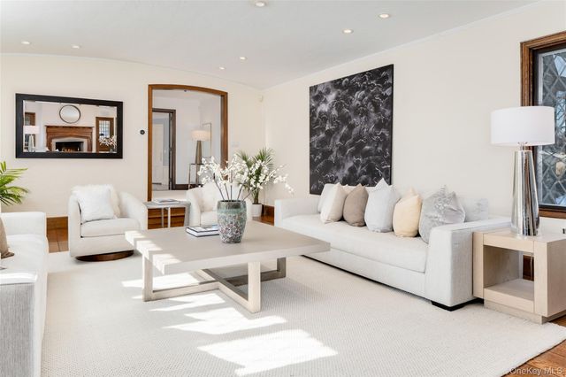 3 Westway, Bronxville, NY 10708