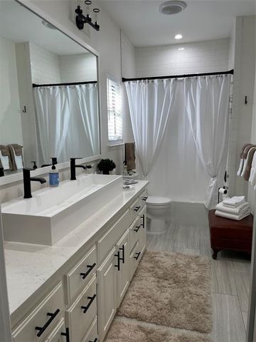 705 Lisa DR, Austin, TX 78733