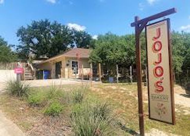 705 Lisa DR, Austin, TX 78733