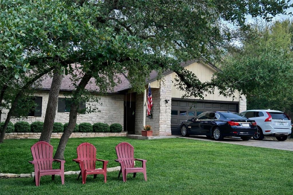 705 Lisa DR, Austin, TX 78733