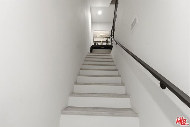 6707 N Sepulveda Boulevard, Van Nuys (los Angeles), CA 91411