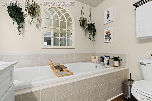 11 N Squirrel Road, Auburn Hills, MI 48326