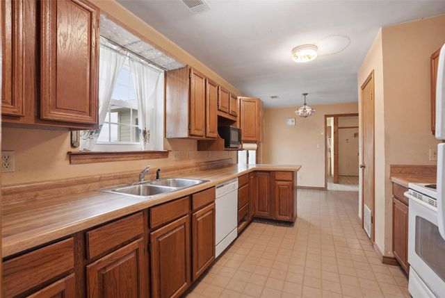 9641 Country Lane, Celina, TX 75009