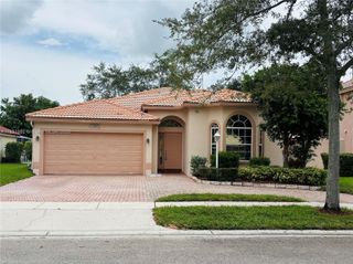 13317 NW 15th Ct, Pembroke Pines, FL 33028