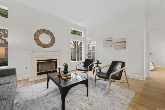 521 Arbor Dr 105, San Diego, CA 92103