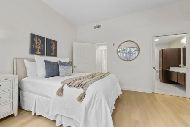 521 Arbor Dr 105, San Diego, CA 92103