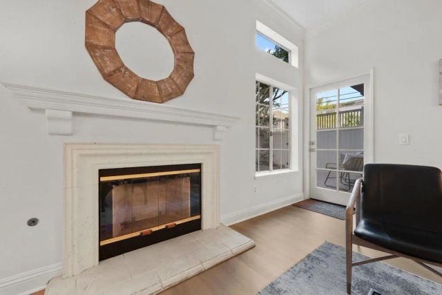 521 Arbor Dr 105, San Diego, CA 92103