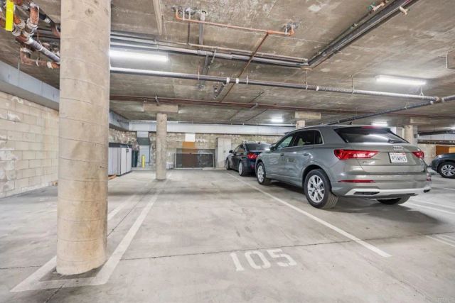 521 Arbor Dr 105, San Diego, CA 92103