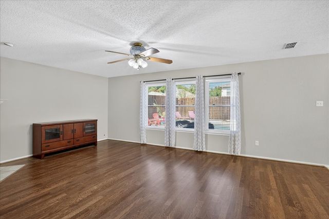 526 Colt Drive, Forney, TX 75126