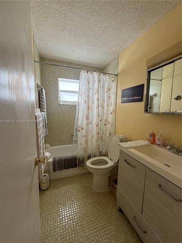 326 Ocean Dr 4, Miami Beach, FL 33139