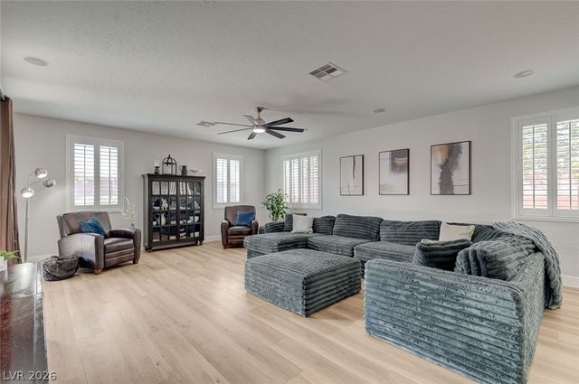 7317 Great Dover Street, Las Vegas, NV 89166