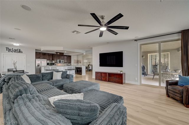 7317 Great Dover Street, Las Vegas, NV 89166