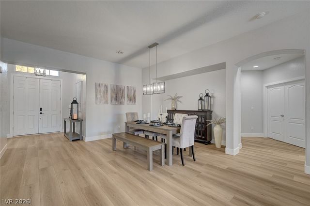 7317 Great Dover Street, Las Vegas, NV 89166