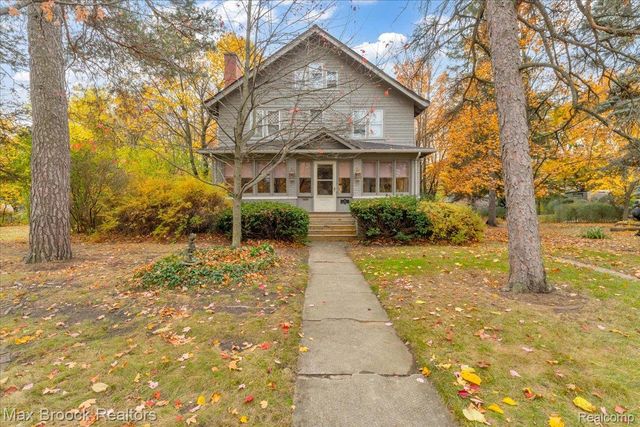 11 Poplar Park Boulevard, Pleasant Ridge, MI 48069