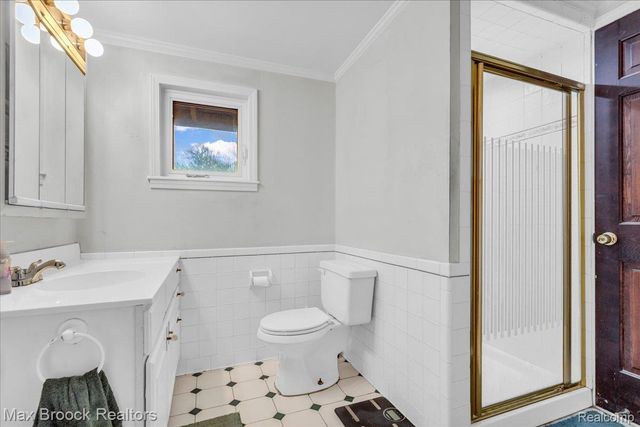 11 Poplar Park Boulevard, Pleasant Ridge, MI 48069
