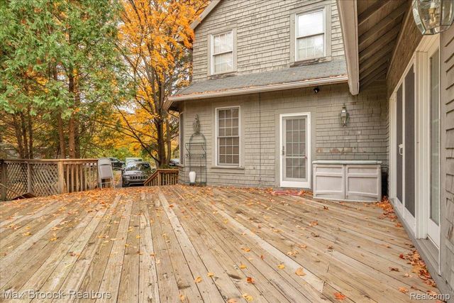 11 Poplar Park Boulevard, Pleasant Ridge, MI 48069